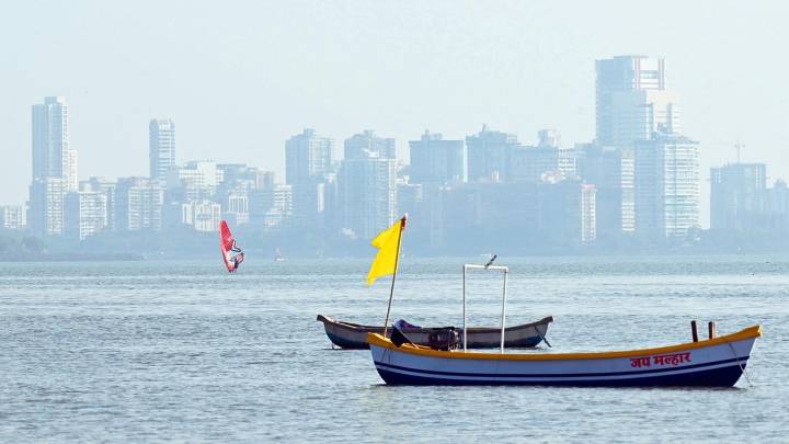 Mumbai air quality dips again; haze blankets city, raises health concerns