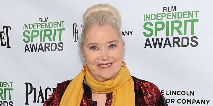 Sally Kirkland Is in Hospice After Dementia Diagnosis & Life-Threatening Infections | Sally Kirkland