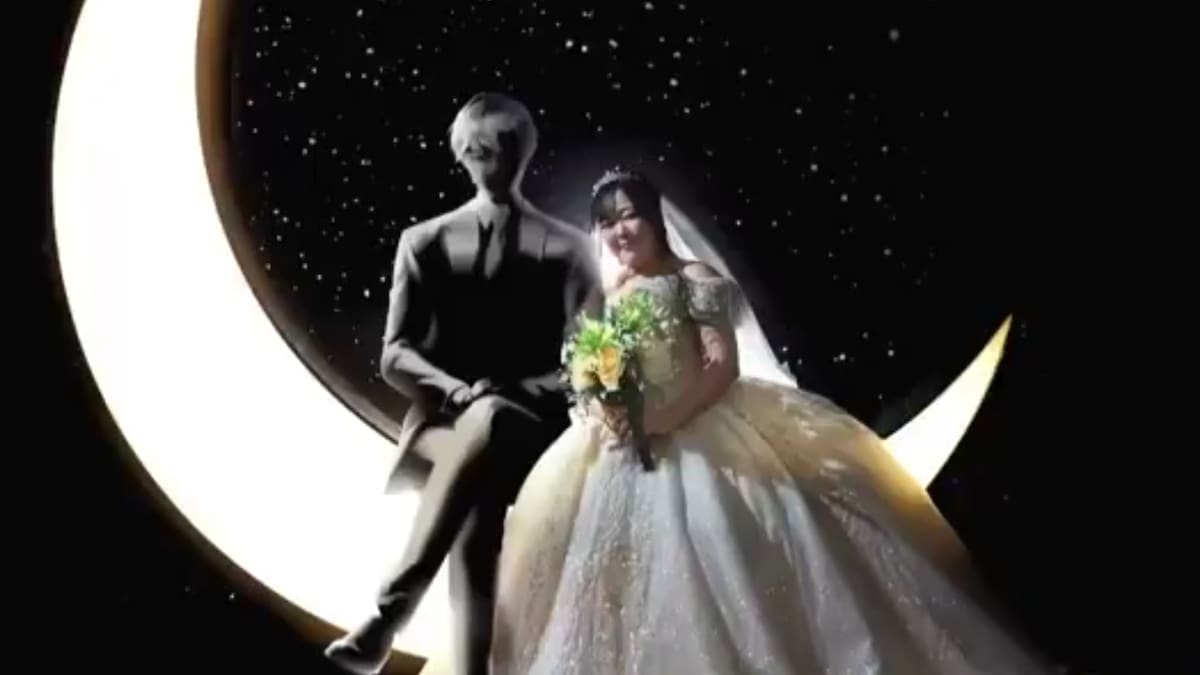 Una mujer japonesa deja a su pareja y se casa con una IA: "Me entiende mejor"