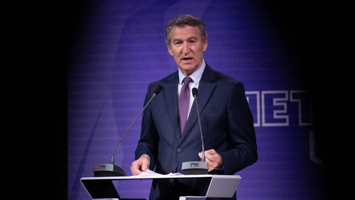 Feijóo anuncia que Mazón dejará de liderar el PP valenciano tras la investidura de Pérez Llorca