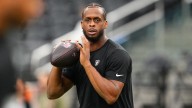 Raiders QB Geno Smith Appears to Flip Off Fans After Loss to Browns
