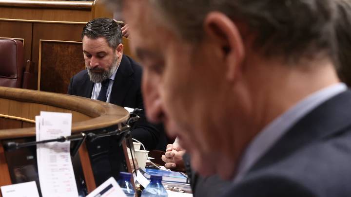 Feijóo y Abascal comienzan las conversaciones sobre el relevo de Mazón al frente de la Generalitat