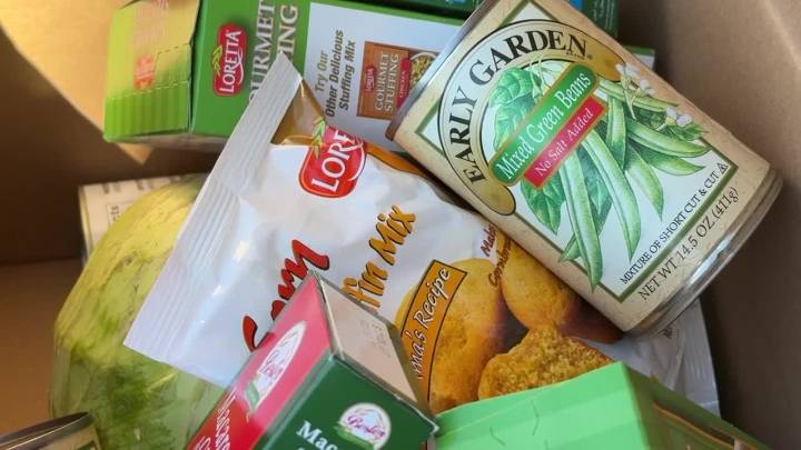 More than 350 families receive Thanksgiving meal boxes