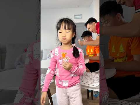 Don't hurt the little girl 🥹😭 LeoNata family #shorts