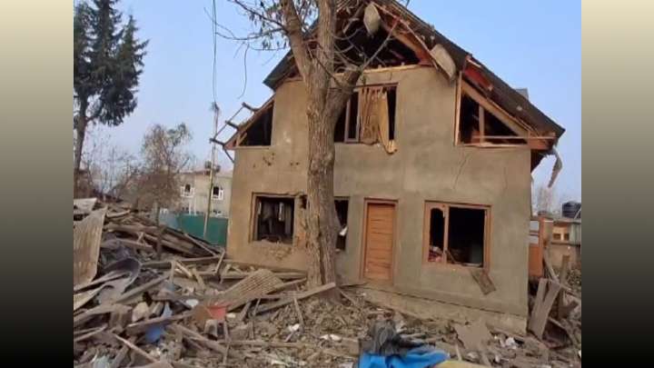 Delhi terror blast case: Residence of prime suspect Dr Umar demolished in J