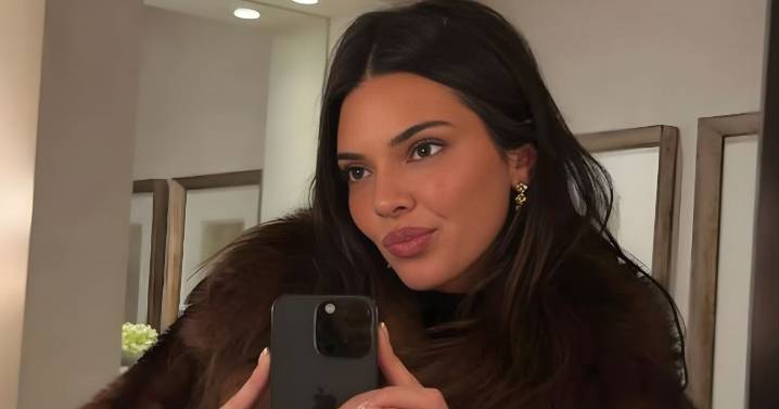 Kendall Jenner Wows Fans in Two Piece Bikini