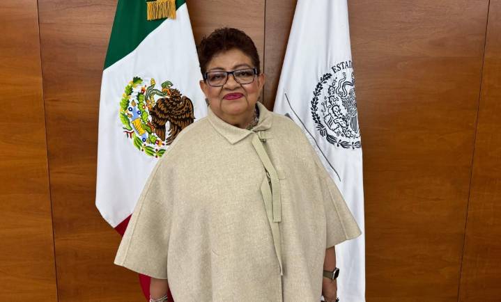 Servir al pueblo con ética y firmeza desde FGR, ofrece Ernestina Godoy