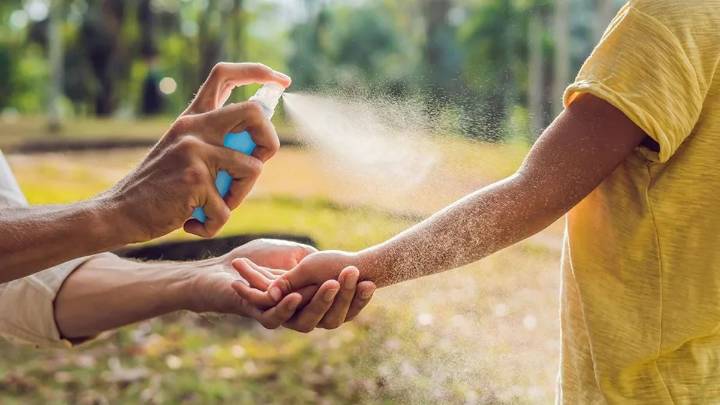¿Es nocivo el repelente con DEET? Mitos y realidades del repelente de insectos