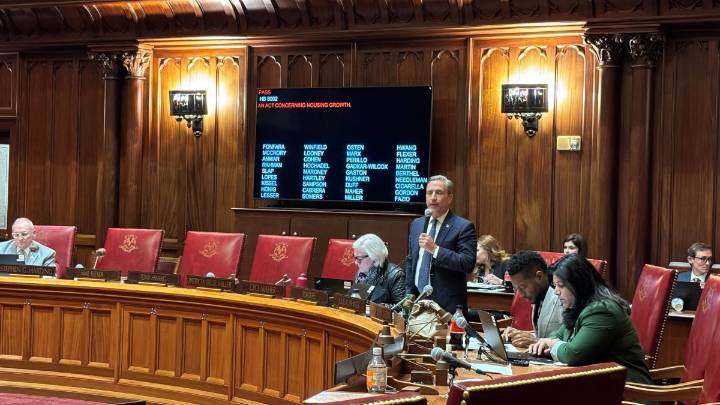 State senators continue debating major housing bill during special session