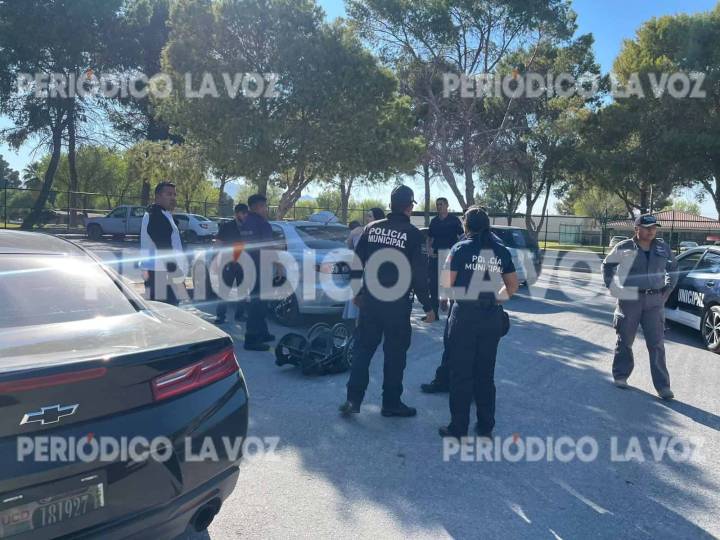 Bebé de 11 meses es rescatado de auto en parque recreativo de Monclova