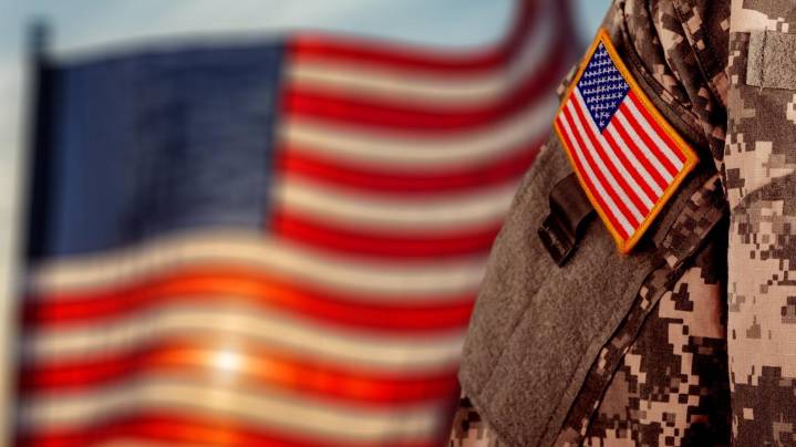 What is open and closed on Veterans Day 2025?