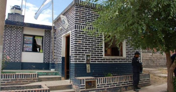 Protagonizaron dos robos en minutos y fueron detenidos