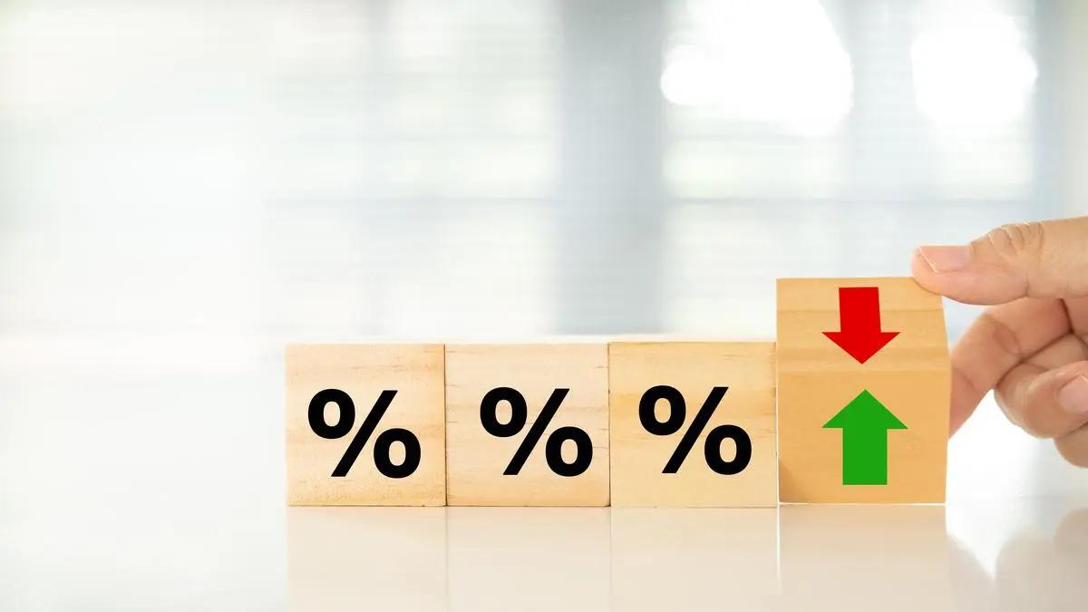 Editorial. Easing phase