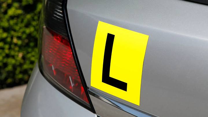 Learner driver tries and fails theory test 128 times
