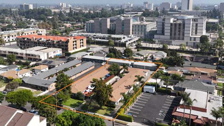 Real estate news: 7 apartments in Anaheim fetch $3.2 million