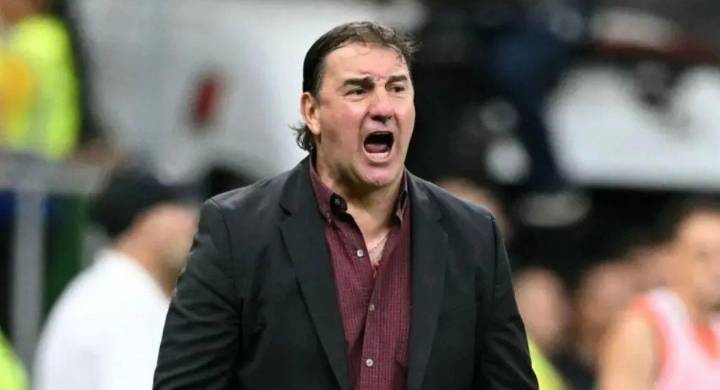 Néstor Lorenzo deja en el aire decisión clave rumbo al Mundial 2026