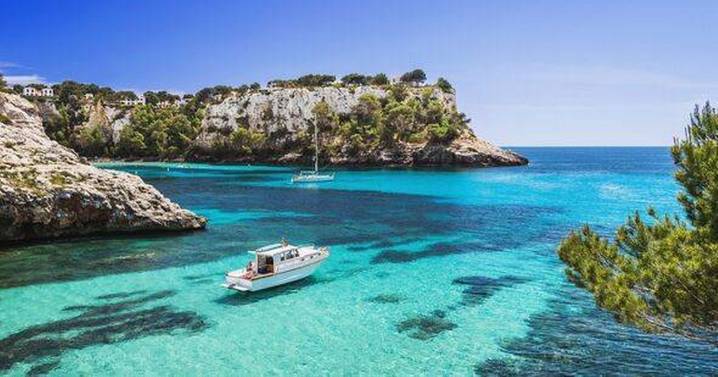 Tourists heading to Spain issued warning as major new rule to start tomorrow