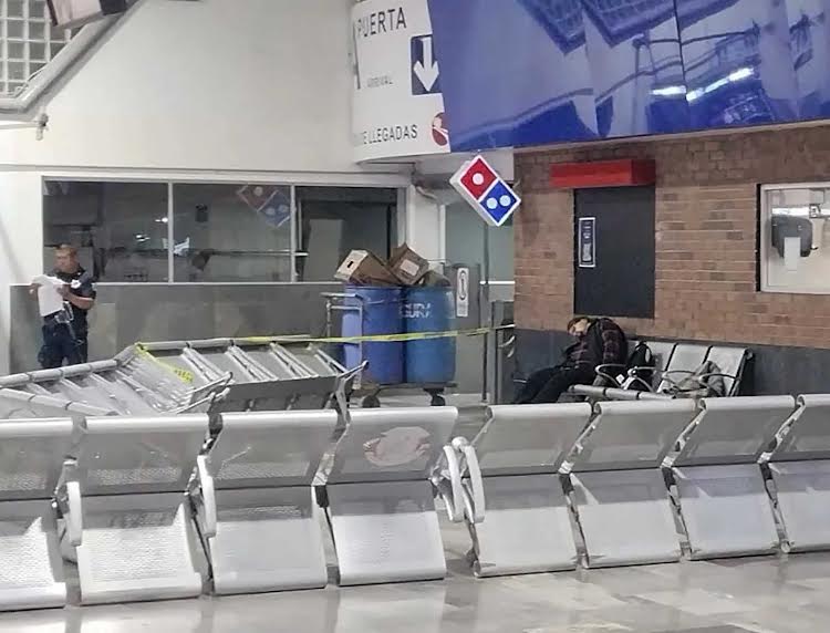 Adulto fallece en la Central de Autobuses