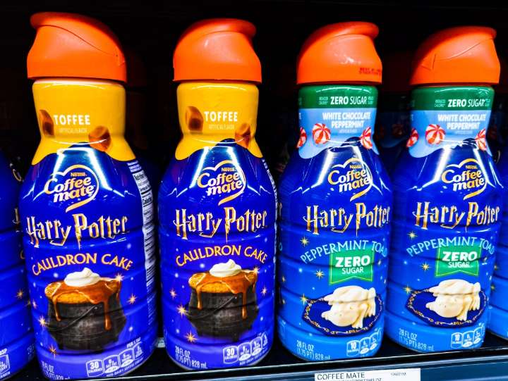 Coffee Mate acaba de lanzar crema para café y crema de espuma fría inspirada en Harry Potter