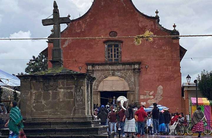 Especialistas evalúan posibles afectaciones tras incendio del Templo de Nurio: INAH