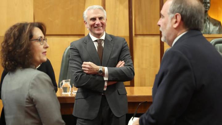 Castigo a los barrios rurales por las peleas PP y PSOE: financiación bloqueada y alcaldes divididos