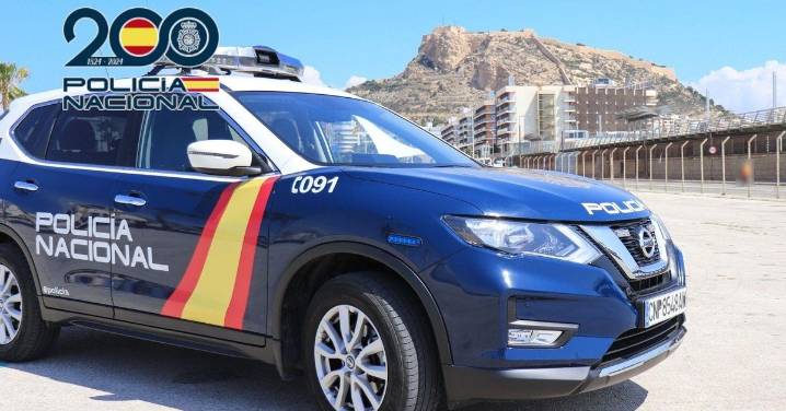 Detenida por presuntamente lesionar los ojos a su hijo de dos años con un líquido irritante