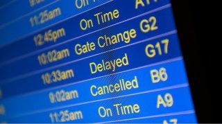 Over 1,000 flights canceled nationwide as snowy weather hits upper Midwest