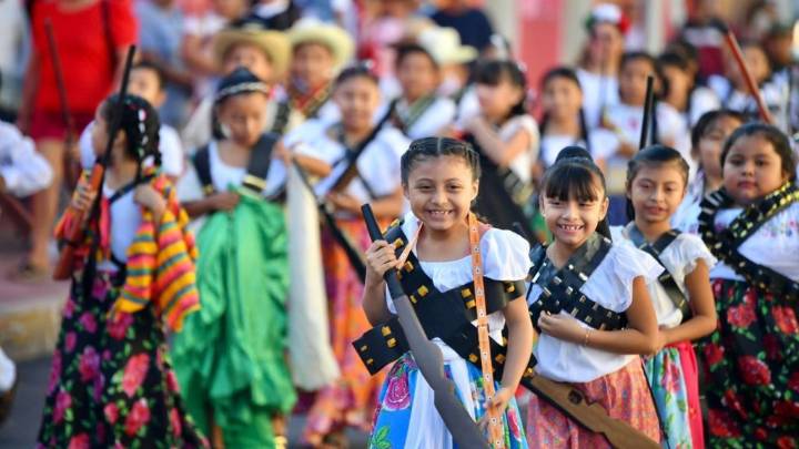 Felipe Carrillo Puerto conmemora el 115 aniversario de la Revolución Mexicana