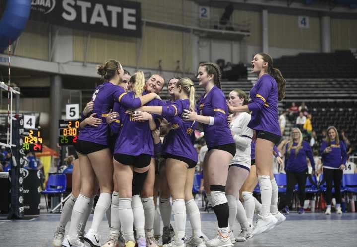 2A state volleyball: Columbia River bounces back to place third