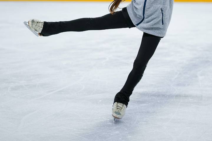 SE DESLIZARÁN SOBRE EL HIELO