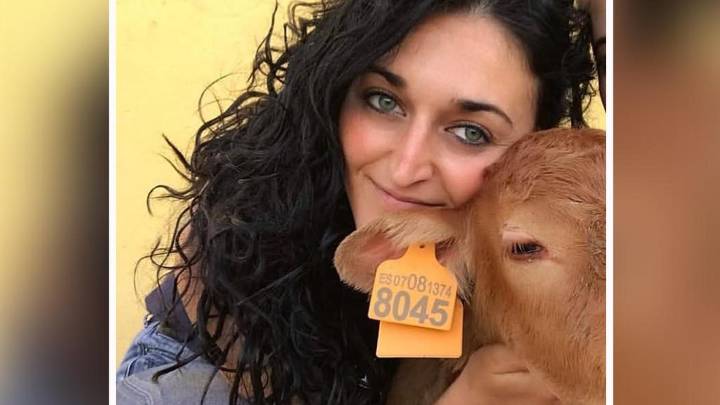 Carmen (38), ganadera en un pueblo de Valladolid: "Da para un buen sueldo trabajando 365 días al año"
