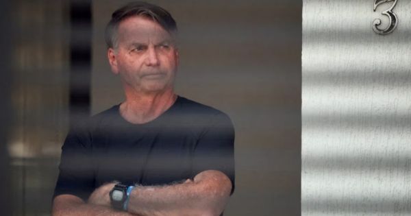 La sentencia contra Bolsonaro quedó firme y comenzó a cumplir la condena