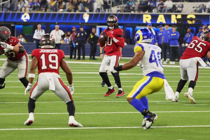 Former Vikings Legend Could “Audition” for New Role – Potential 2026 Free Agent Destinations