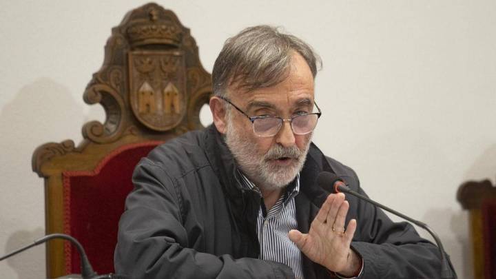 "El cartel de 'Se busca' con la foto del alcalde era una broma de Halloween, pedimos disculpas"