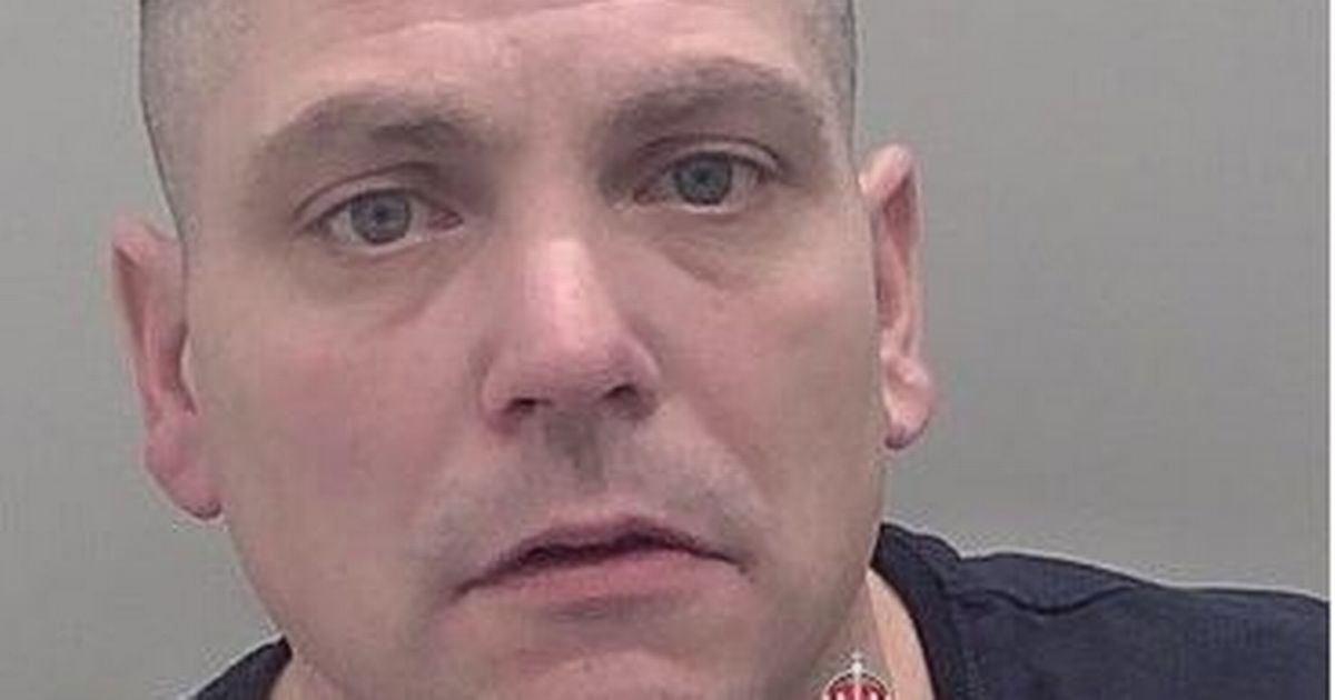 Medway man banned from 'entering any shop with a bag' shoplifts from Co