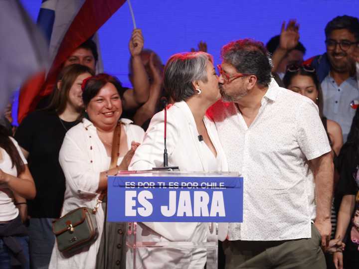 Elecciones en Chile: con Jeannette Jara, la izquierda obtiene un triunfo con sabor a derrota y un muy mal resultado legislativo