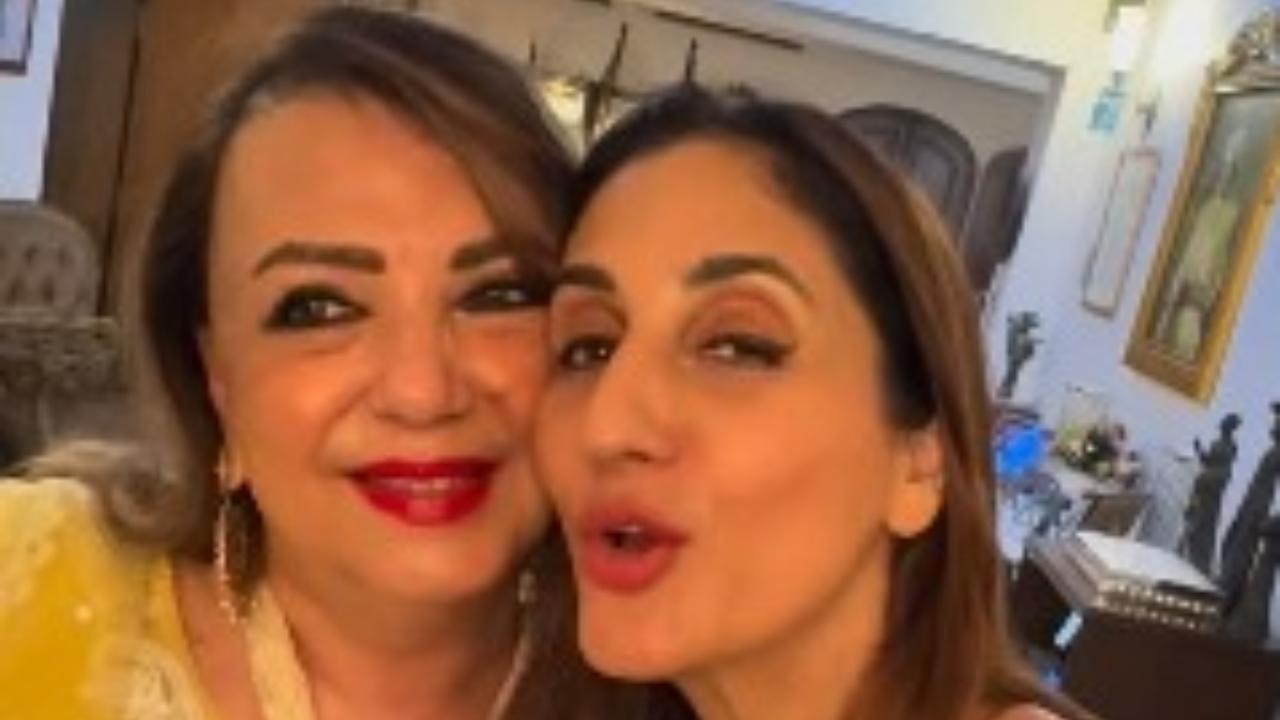 Farah Ali Khan calls mother Zarine Khan her 'soul mate' in emotional post