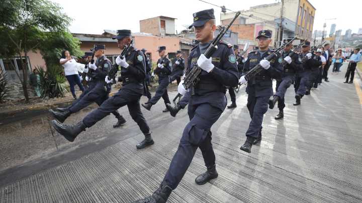 Honduras, la "maquila" atrapada entre la pobreza y la inseguridad