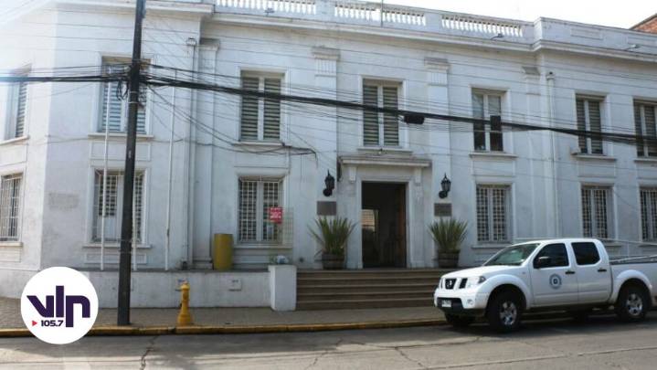 Denuncian a funcionario municipal de Molina por hacer campaña mientras estaba con licencia médica