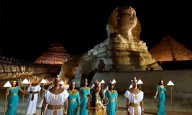 Egipto celebra la apertura del Gran Museo Egipcio con un espectáculo monumental