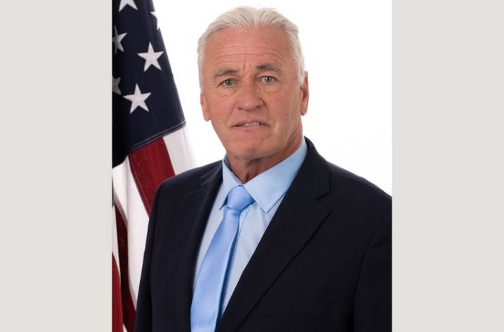 FDA Official Quits After Suit Alleges He Has Vendetta Against Drug Company