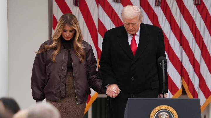 Trump pretende hablar con Maduro para forzar su adiós