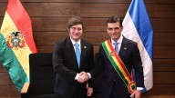 Javier Milei participó de la asunción del nuevo presidente de Bolivia, Rodrigo Paz Pereira, que le dedicó un agradecimiento