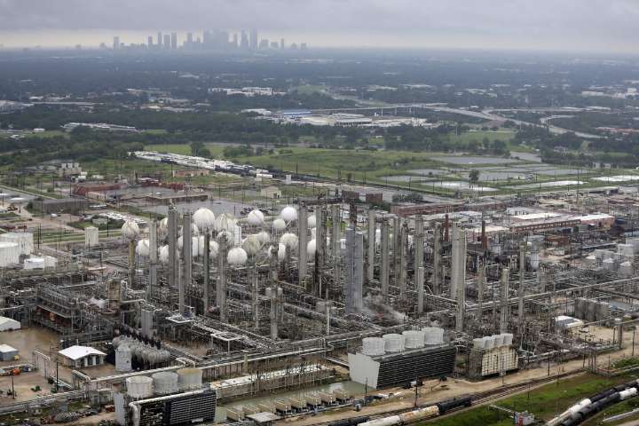 New Texas petrochemical facilities are mostly in low income areas, communities of color, study finds