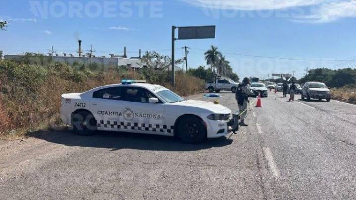 Hallan cuerpo con mensaje en la carretera Culiacán