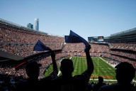 Most Chicagoans want the Bears to stay, poll finds