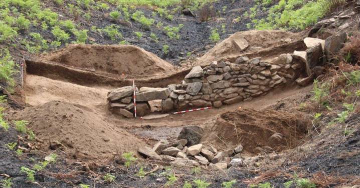 Descubren nuevas estructuras en el “Castelo de Santigoso”