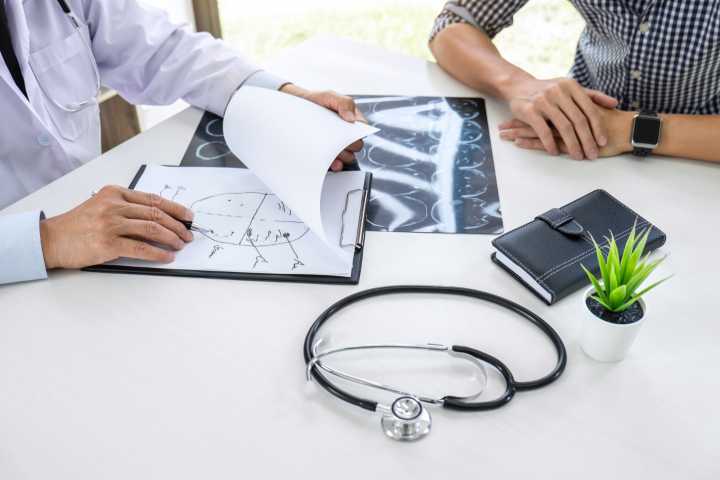 Chile lidera la lucha contra el cáncer de pulmón en Latinoamérica con cifra récord de estudios clínicos