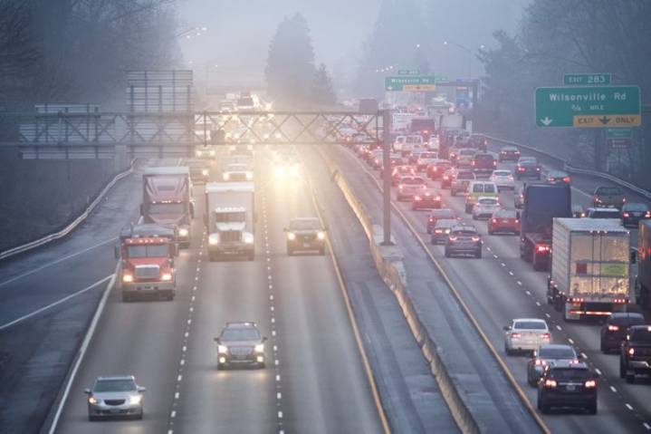 How will weather impact Thanksgiving travel in the PNW?