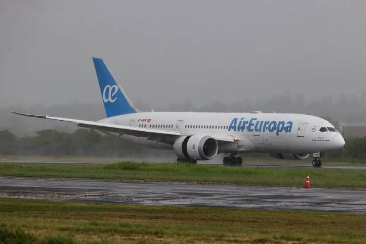 Air Europa y Plus Ultra también cancelaron sus vuelos Madrid